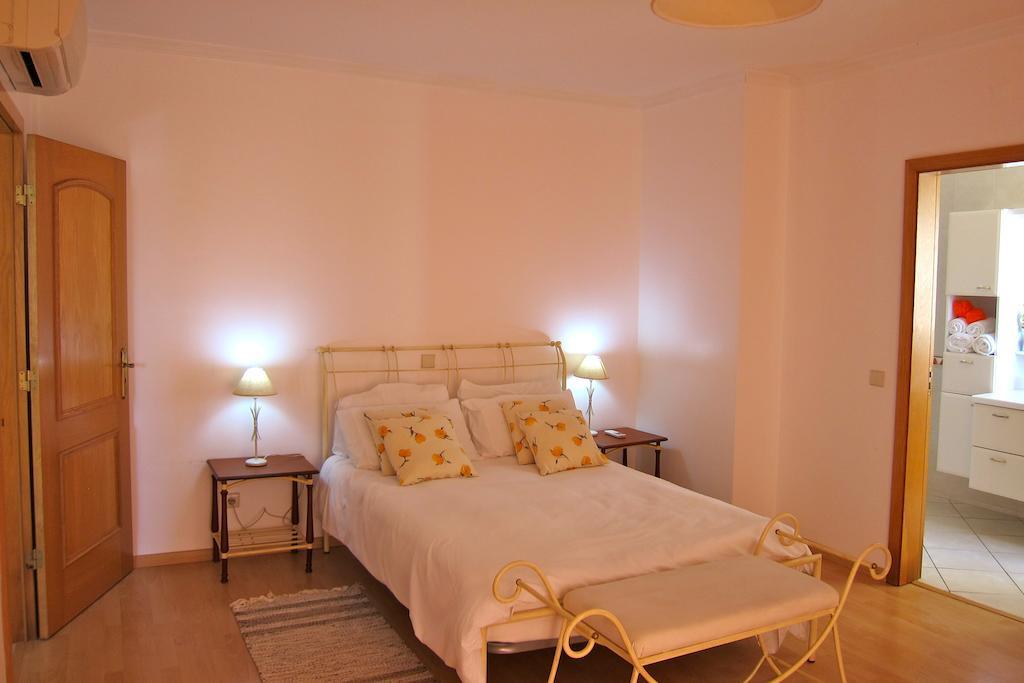 אלבופיירה 6 Bedroom Villa Brady Private With Pool And Garden מראה חיצוני תמונה