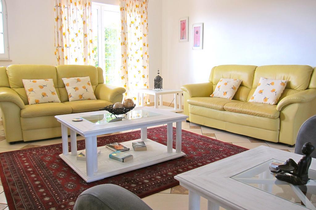 אלבופיירה 6 Bedroom Villa Brady Private With Pool And Garden מראה חיצוני תמונה