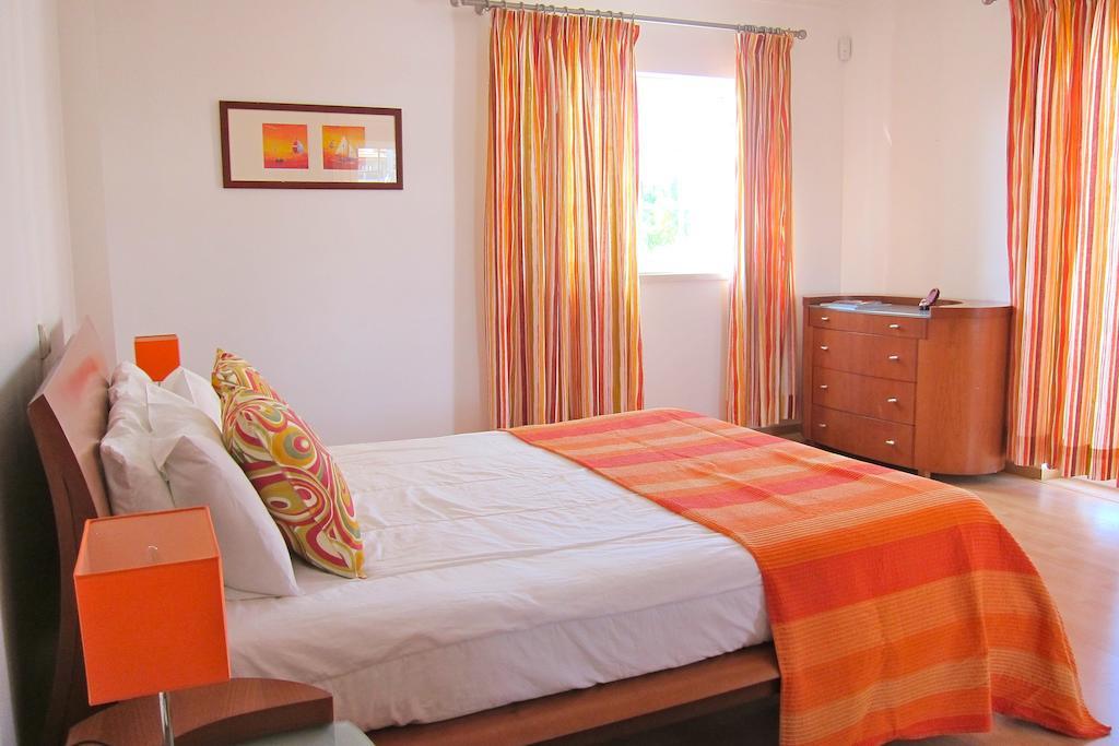 אלבופיירה 6 Bedroom Villa Brady Private With Pool And Garden מראה חיצוני תמונה